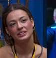 Beatriz é vista em série da Max que tem João Guilherme no elenco.  Foto: Reprodução, Globoplay/Max / Purepeople