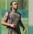  Foto: Reprodução de vídeo O Globo - Legenda: magens de Carlos Alberto chutando e quebrando retrovisores estão em processo contra ele / Jogada10
