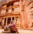 O Tesouro é um dos destaques imperdíveis de Petra  Foto: travelwild | Shutterstock / Portal EdiCase
