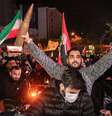 Muitos simpatizantes do governo iraniano saíram às ruas no Irã para celebrar o ataque contra Israel  Foto: Getty Images / BBC News Brasil