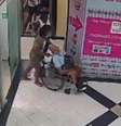 O idoso foi levado à agência bancária por uma suposta sobrinha, que tentava sacar R$ 17 mil  Foto: 