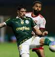 Piquerez e Wesley brigam pela bola durante confronto pelo Brasileirão.   Foto: Cesar Greco/Palmeiras. / Esporte News Mundo