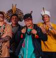 O Brô MC’s é considerado o primeiro grupo de rap indígena do Brasil  Foto: Reprodução/Instagram/bromcsoficial 