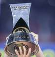  Foto: Divulgação/Cruzeiro - Legenda: Troféu da Série B / Jogada10