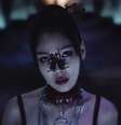 A cantora sul-coreana, Bibi, no videoclipe de Stellar Blade  Foto: Reprodução / Sony