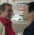 Robert Downey Jr. e o protagonista Hoa Xuande em cena em 'O Simpatizante'  Foto: Hopper Stone/HBO