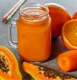 Suco de laranja, cenoura, tomate e mamão  Foto: Tatiana Bralnina | Shutterstock / Portal EdiCase