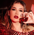 Qual o perfume da Virgínia mais vendido? 10 fragrâncias da WePink que são idênticas as importadas e vão te deixar com cheiro de rica.  Foto: Divulgação / Purepeople
