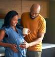 Nem todos os tipos de chás podem ser consumidos pelas mulheres grávidas  Foto: Monkey Business Images | Shutterstock / Portal EdiCase