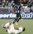  Foto: Vitor Silva/Botafogo - Legenda: Luiz Henrique dribla o goleiro do Universitário antes de completar para o fundo das redes / Jogada10