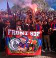 Torcedores do Barcelona nas ruas de Paris antes do jogo na Champions   Foto: Josep Lago/AFP via Getty Images / Jogada10