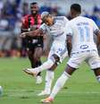  Foto: Alessandra Torres/Cruzeiro - Legenda: Cruzeiro e Vitória fizeram um primeiro tempo sem muitas emoções em Belo Horizonte / Jogada10