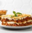 Lasanha à bolonhesa com molho branco  Foto: Maria Tebriaeva | Shutterstock / Portal EdiCase