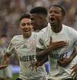 Corinthians desmantela 'Dinizismo' e bate o Fluminense com golaços de Wesley  Foto: Renato Gizzi/Estadão Conteúdo