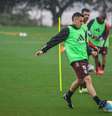  Foto: Ricardo Duarte / Internacional - Legenda: Com adiamento da partida com o Juventude, elenco do Inter treinou, nesta quarta-feira (01/05), novamente com a presença de Valencia / Jogada10