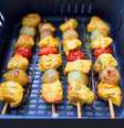 ESPETINHO DE FRANGO NA AIRFRYER  Foto: Bake and Cake Gourmet