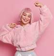 O cabelo marshmallow pink é uma tendência atual  Foto: Cast Of Thousands | Shutterstock / Portal EdiCase