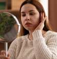 Saiba mais sobre os impactos da acne na saúde mental |  Foto: freepik/Freepik / Boa Forma