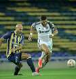  Foto: Pedro Souza / Atlético - Legenda: Hulk leva vantagem sobre a marcação de Quintana e parte para levar o Atlético ao ataque / Jogada10