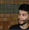  Patrick relatou que protegeu a pequena Lara enquanto escapava da inundação pelo telhado  Foto: Reprodução/GloboNews