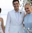 Angélica aposta em vestido azul bebê longo para casamento do sobrinho.  Foto: Instagram / Purepeople