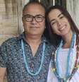 Anitta e pai de Santo  Foto: Reprodução/Instagram / Márcia Piovesan