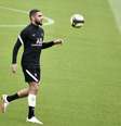 Stephane de Sakutin/AFP via Getty Images - Legenda: Kurzawa disputou 154 partidas com a camisa do PSG  Foto: Jogada10