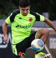  Foto: Leandro Amorim/Vasco - Legenda: Sforza em treino do Vasco no CT Moacyr Barbosa. Volante falou sobre Clássico dos Milhões / Jogada10