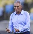  Foto: Marcelo Cortes / CRF - Legenda: Pedro em campo pelo Flamengo / Jogada10
