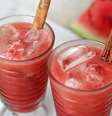 Suco de melancia e canela com castanha-de-caju  Foto: Stela Handa | Shutterstock / Portal EdiCase