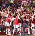  Foto: Adrian Dennis/AFP via Getty Images - Legenda: Arsenal venceu o Everton neste domingo (19), mas ficou com o vice-campeonato da Premier League / Jogada10