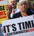 Protesto das vítimas do sangue contaminado  Foto: GETTY IMAGES / BBC News Brasil