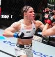 Ariane Carnelossi venceu luta polêmica no UFC Vegas 92   Foto: Divulgação/Instagram UFC / Esporte News Mundo