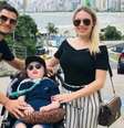 Os pais de Jonatas, Renato e Aline Openkoski  Foto: Reprodução / Perfil Brasil