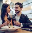 Com a aproximação do Dia dos Namorados, bares e restaurantes já se preparam para proporcionar uma experiência gastronômica perfeita aos casais  Foto: 4 PM production | Shutterstock / Portal EdiCase
