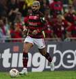  Foto: Lucas Bayer - Legenda: Gabigol permanece com a camisa 10 na Libertadores / Jogada10