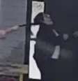 Imagens mostram que jovem de 19 anos foi empurrada e teve o cabelo puxado por professora  Foto: Reprodução: Globoplay/Bom Dia Paraná