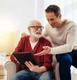 Familiares de idosos devem monitorar eventuais mudanças de comportamento  Foto: Dmytro Zinkevych | Shutterstock / Portal EdiCase