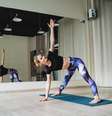 A prática de yoga ajuda a promover saúde para a coluna  Foto: Aleksey Matrenin | Shutterstock / Portal EdiCase