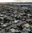 Vista aérea mostra ruas ainda alagadas no bairro Mathias Velho, na cidade de Canoas, na região metropolitana de Porto Alegre, nesta terça-feira, 28.  Foto: FERNANDO TEIXEIRA/THENEWS2/ESTADÃO CONTEÚDO