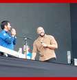Prefeito de SP, Ricardo Nunes provoca risos de fiéis ao cantar na Marcha para Jesus  Foto: Redação Terra