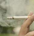 Estudo aponta alterações que o cigarro pode causar na boca; veja quais são  Foto: Shutterstock / Saúde em Dia