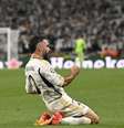 -  Foto: INA FASSBENDER / AFP - Legenda: Carvajal marcou o primeiro gol da vitória do Real Madrid sobre o Borussia Dortmund / Jogada10