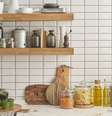 Veja como ganhar espaço na organização da cozinha  Foto: Shutterstock / Alto Astral