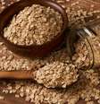 A aveia, reconhecida como um superalimento, oferece uma gama de benefícios à saúde  Foto: Gecko Studio | Shutterstock / Portal EdiCase