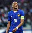Mbappé em campo pela França   Foto: FRANCK FIFE/AFP via Getty Images / Esporte News Mundo