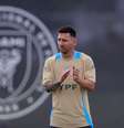 Chris Arjoon/AFP via Getty Images - Legenda: Messi durante treino da Argentina nesta Data Fifa de junho -  Foto: Chris Arjoon/AFP via Getty Images / Jogada10