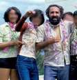 O padre espanhol Alfonso Pedrajas (1943-2009), durante uma celebração com estudantes no Colégio Juan 23 de Cochabamba, na Bolívia.  Foto: Cortesia da Comunidade Boliviana de Sobreviventes de Abuso Sexual Eclesial / BBC News Brasil