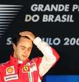 Felipe Massa venceu a última corrida de 2008, em Interlagos, mas perdeu o último após uma ultrapassagem de Lewis Hamilton sobre Timo Glock na última curva.  Foto: Eduardo Nicolau/Estadão / Estadão