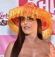 Solteira, Deborah Secco fala sobre vida amorosa após separação: ‘Só trabalhando’  Foto: Leo Franco e Natália Rampinelli/ AgNews